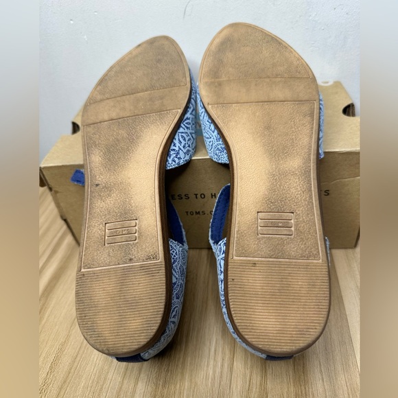 TOMS Jutti T-Strap Blue Tiles Suede Print Pointed Toe Flats Dorsay Size 6.5 - Picture 8 of 10